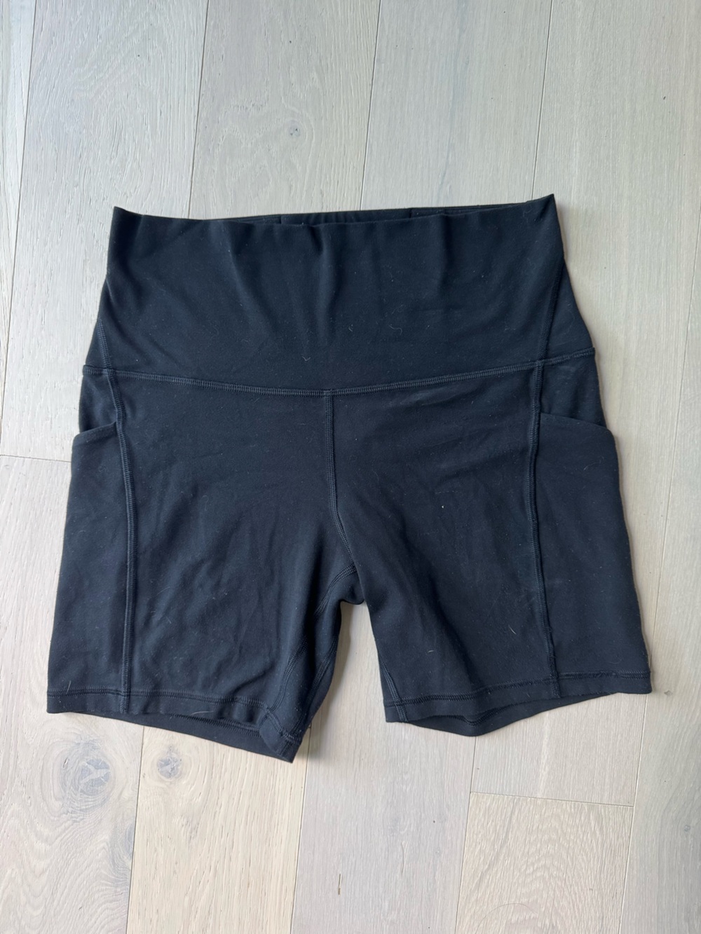 lululemon athletica black bike shorts